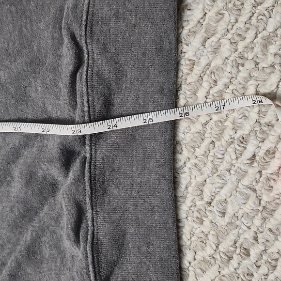 (Barely Worn)Abercrombie&Fitch Round Neck Long Sleeve Sweatshirt Women Size:S - Picture 7 of 9